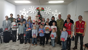 Ветераны-пограничники Лиды приняли участие в республиканской благотворительной акции «Наши дети»