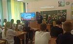 В Мозыре ветераны-пограничники провели урок мужества для школьников