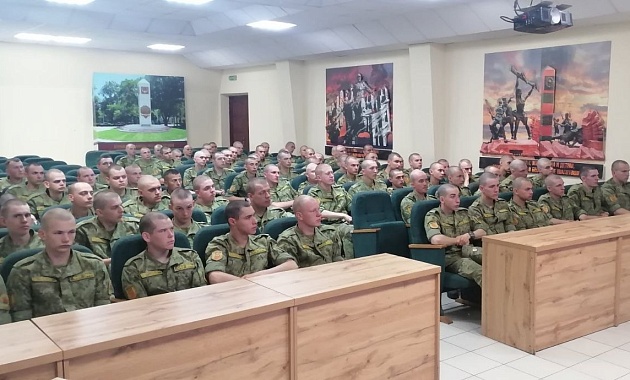 Память неподвластна годам: урок мужества в Пинском пограничном отряде