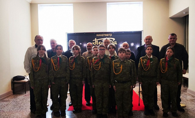 В кинотеатре «Победа» прошел показ фильма «Душа защитника»
