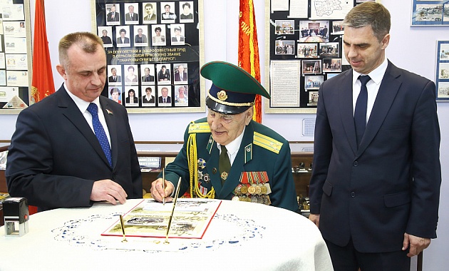 В Гродно состоялась презентация марки, посвященной 75-летию освобождения Беларуси
