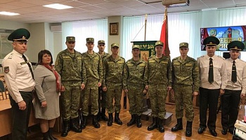 В отряде пограничного контроля «Минск» военнослужащие приняли присягу