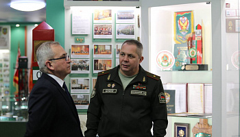 Встреча поколений: от музейных экспонатов – к живой легенде!