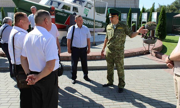 Делегация Мозырских ветеранов-пограничников побывала с визитом в Гомельской пограничной группе