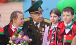 Гродненские пограничники поздравили ветерана Великой Отечественной войны с Днем Победы 