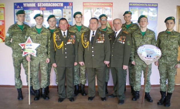 «А ну-ка, парни»: ветераны-пограничники Мозыря приняли участие в организации военно-патриотического конкурса 