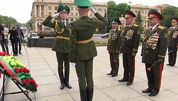 В честь Дня пограничника в Минске возложили цветы к монументу Победы