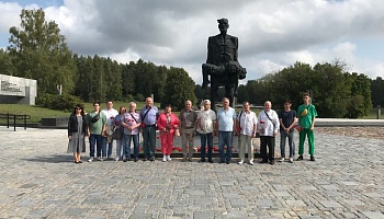 Представители Белорусского союза ветеранов органов пограничной службы и Национального архива посетили мемориальный комплекс «Хатынь».