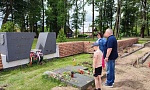 В Минске и Заславле ветераны-пограничники почтили память героев