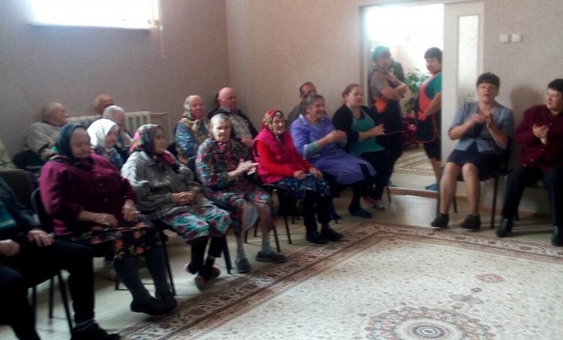 Ветераны –пограничники первичной  организации «Клецк» в День пожилых людей провели благотворительную акцию. 