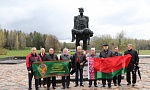 В канун Дня Победы делегация Белорусского союза ветеранов органов пограничной службы посетила Хатынь