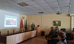 Ветераны-пограничники Минска встретились с учащимися колледжа 