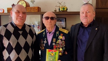 Поздравляем с юбилеем ветерана Леонида Шеймановского